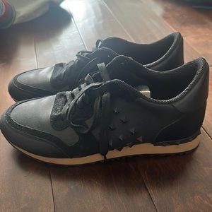 used Valentino men sneakers! Size EU 45